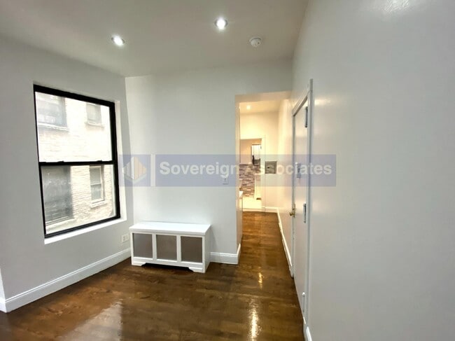 Building Photo - 523 W 135th St
