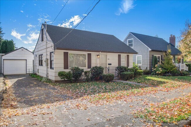 Photo - Charming Cape Cod Style 3 Bedroom/ 1 Bath ... House