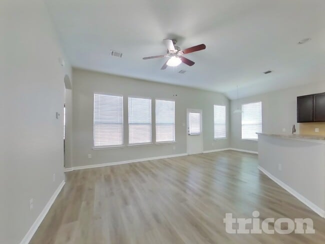 Building Photo - 12850 Spruce Cir