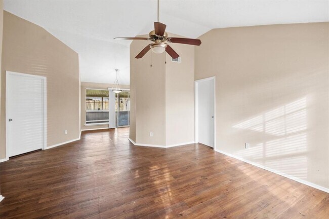 Building Photo - 1026 Melford Ave