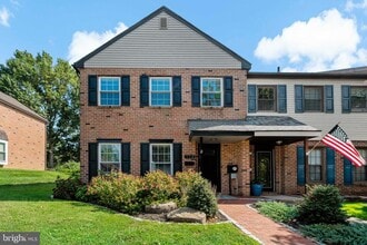 Building Photo - 172 Kenton Dr