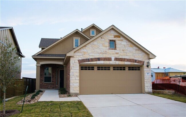Foto del edificio - 3651 Sandy Brook Dr