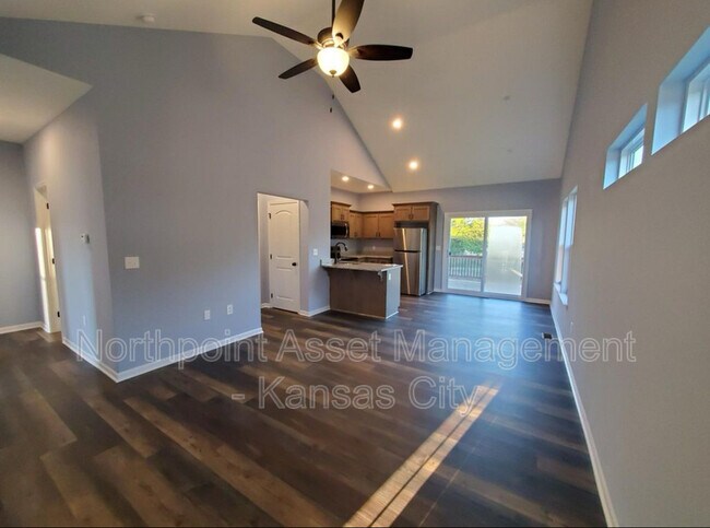 Foto del edificio - 112 Mcgee St