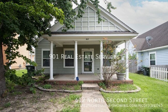 Photo - 612 North Second Street- House