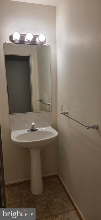 Building Photo - 15731 Pierre Ct