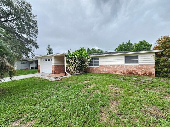Building Photo - 1702 Aqua Ln