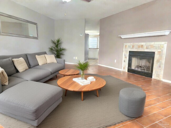 Building Photo - 3314 Marion Oaks Way