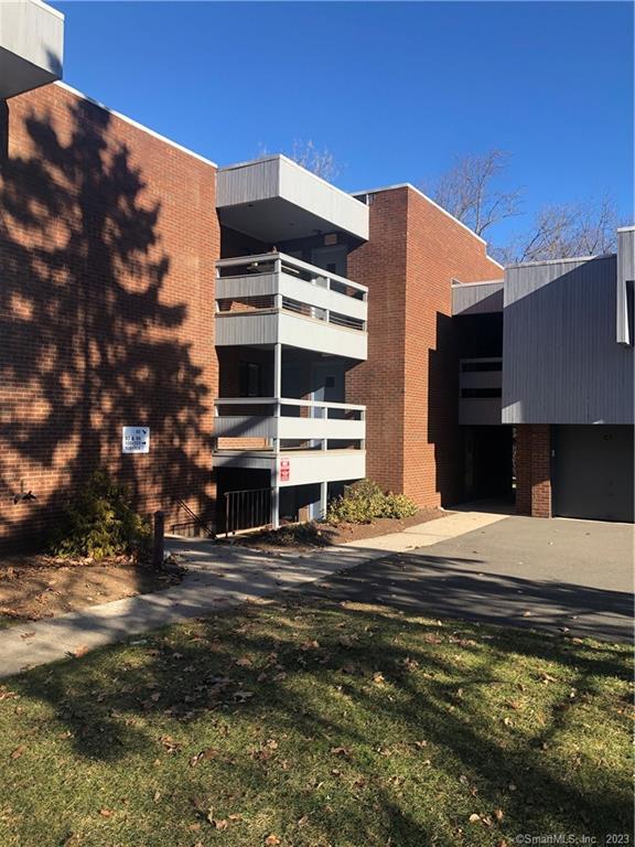 93 Wilton Crest Rd Unit 93, Wilton, CT 06897 Condo for Rent in Wilton