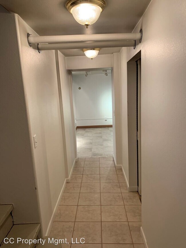 Building Photo - 3 br, 2 bath House - 907 Columbus St