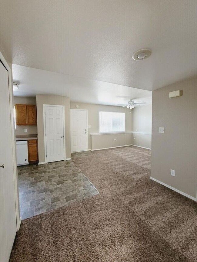 Foto del edificio - Cozy 2-Bedroom Upper-Level Home in Brookwo...
