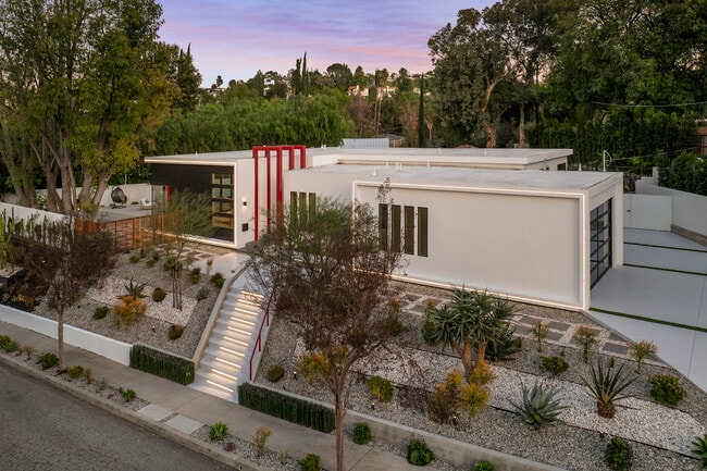 Building Photo - 22020 Alizondo Dr