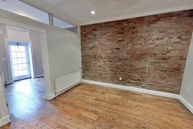 Foto del edificio - 47 E 1st St