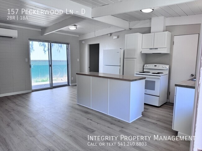 Building Photo - 157 Peckerwood Ln