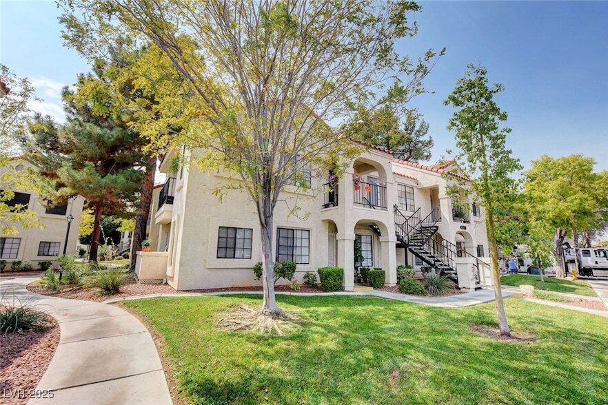 Primary Photo - 4700 Nara Vista Way