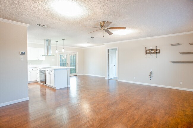 Foto del edificio - 174 Burnett Ave