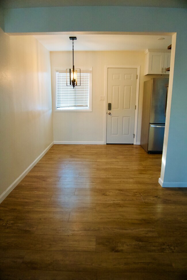 Foto del edificio - 710 Raven St