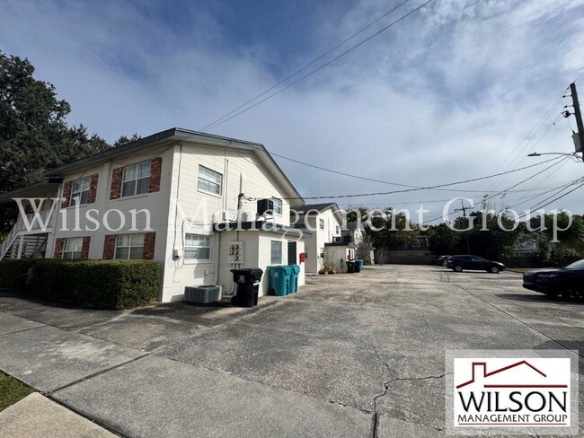 Foto del edificio - 206 E Yale St