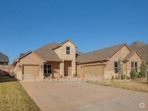 Building Photo - 14705 Chambord Dr