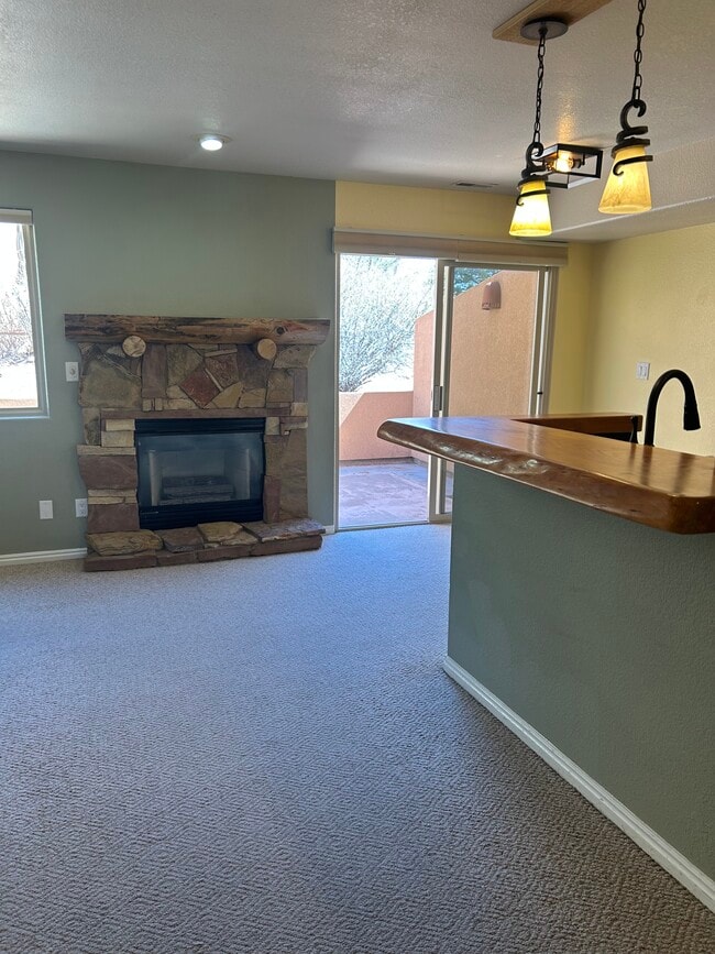 Building Photo - 3306 Fairway Loop