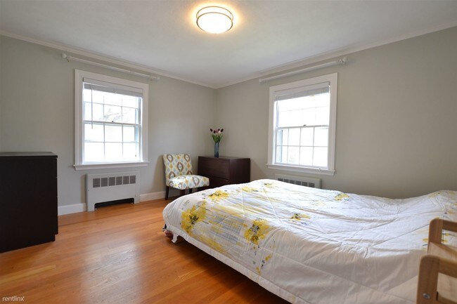 Foto del edificio - 3 br, 2 bath  - 37 Washburn Ave