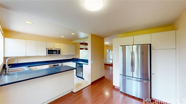 Building Photo - 123 Maunalua Ave