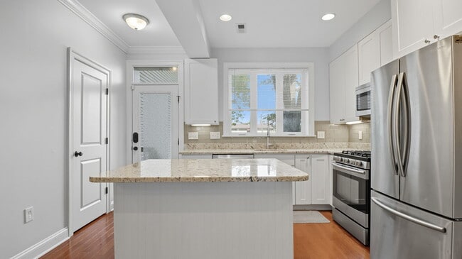 Foto del edificio - 1654 Gales St NE