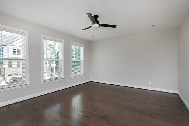 Building Photo - 905 Dalton Ridge Plz