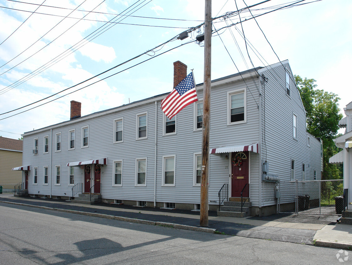 Building Photo - 27-33 Hudson Ave