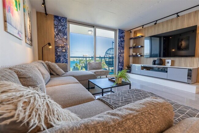 Foto del edificio - 2841 NE 163rd St