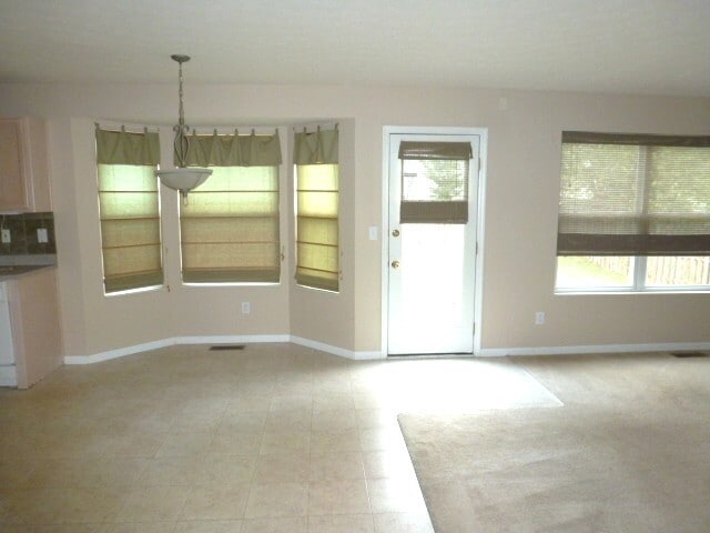 Building Photo - 1004 Wild Flower Ln