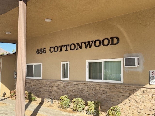 Foto del edificio - 686 E Cottonwood Rd