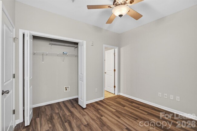Foto del edificio - 1508 Walnut View Dr