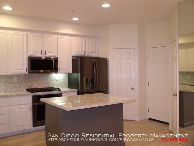 Building Photo - 7880 Via Belfiore