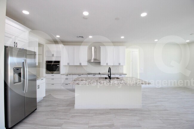 Building Photo - 22536 W Huntington Dr