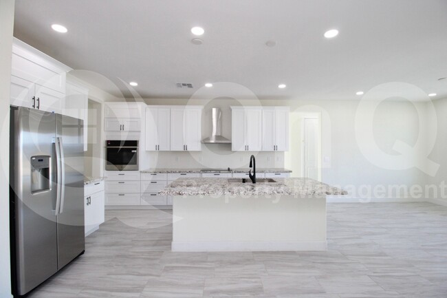 Foto del edificio - 22536 W Huntington Dr