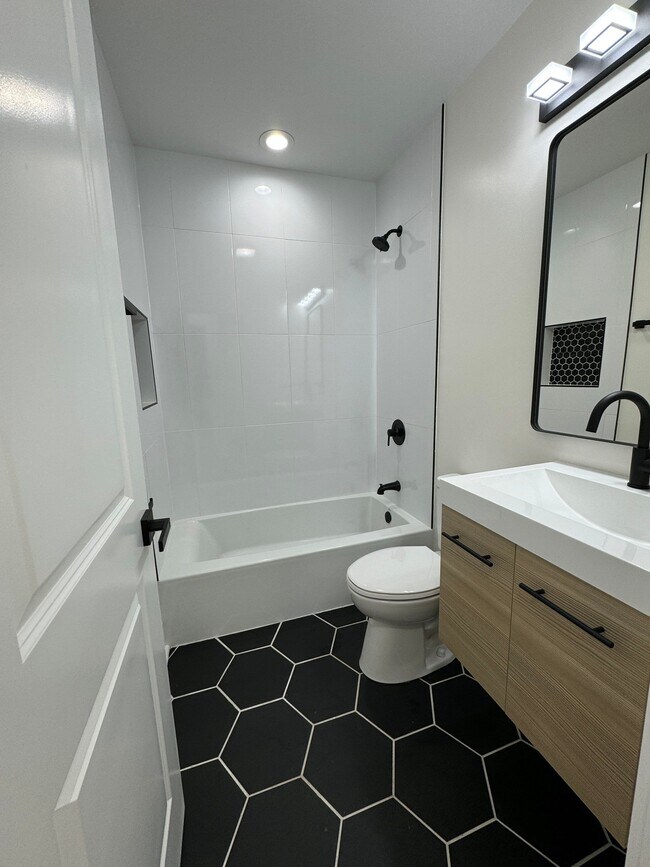 Foto del edificio - 4927 S Prairie Ave
