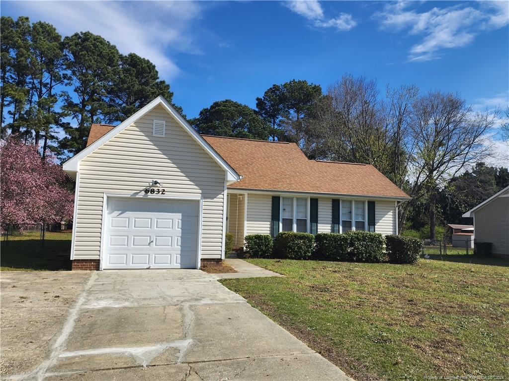 Foto principal - 6832 Woodmark Dr