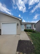 Building Photo - 1720 Jo Ann Dr