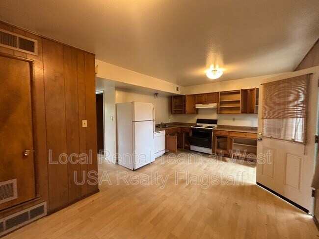 Foto del edificio - 601 W Dale Ave