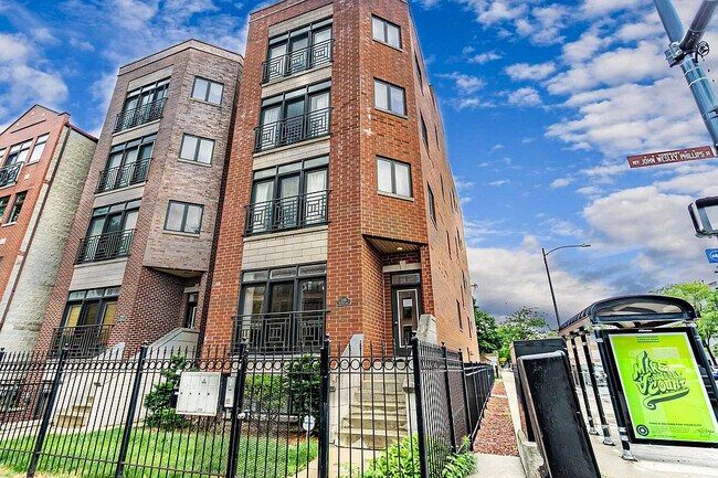 Foto del edificio - 2355 W Harrison St