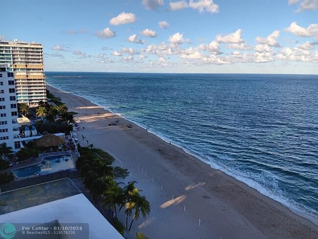 Building Photo - 4010 Galt Ocean Dr