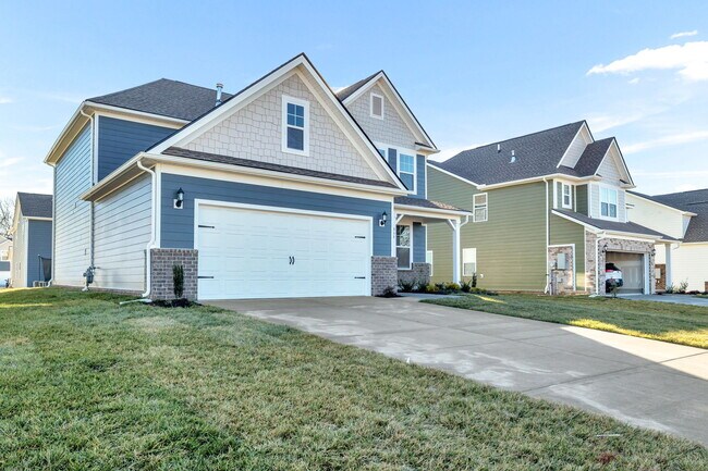 Building Photo - 361 Euclid Dr
