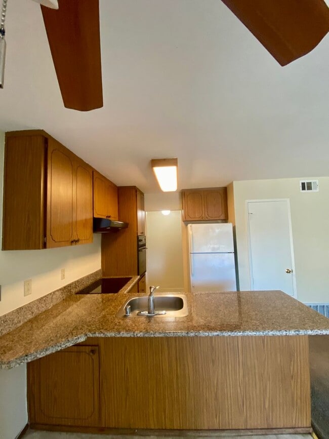 Photo - 1489 St James Pky Townhome