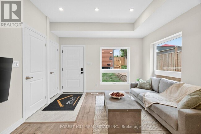 Photo du bâtiment - 12 Smallwood Dr