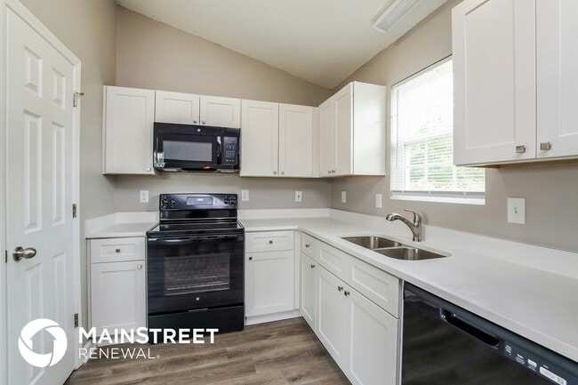 Building Photo - 121 Jethro Cir