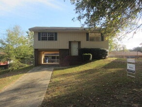 Building Photo - 4076 Doster St SW