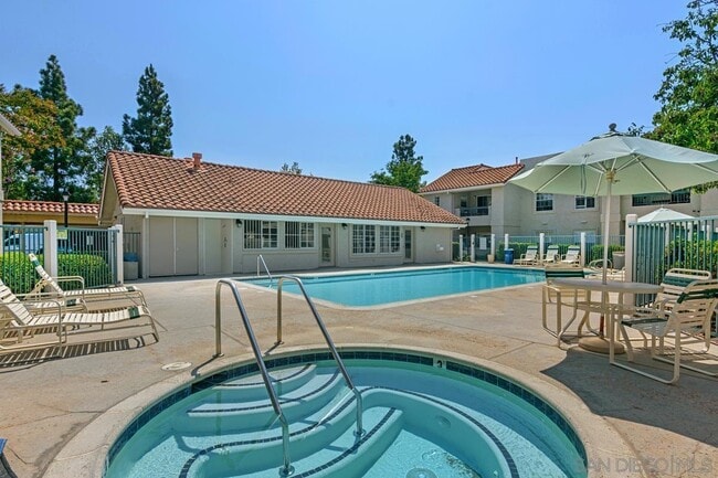 Foto del edificio - 10808 Aderman Ave