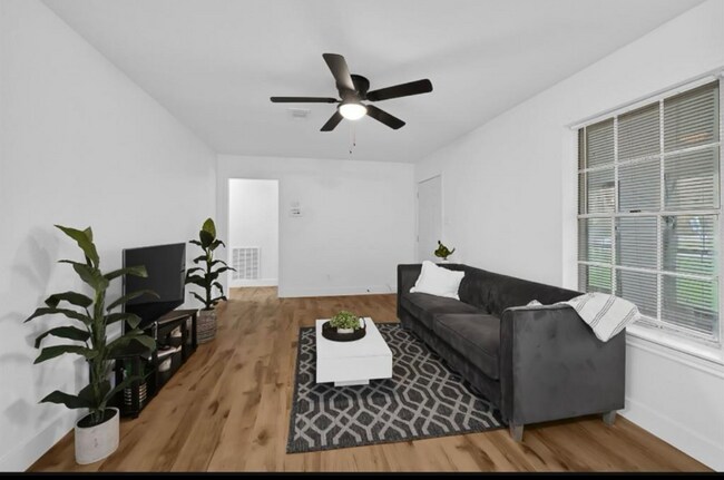 Foto del edificio - 20310 County Rd 510F