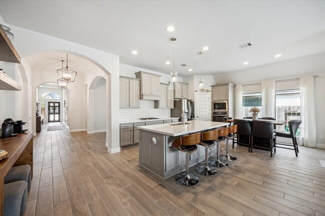 Building Photo - 28710 Wildthorne Ct