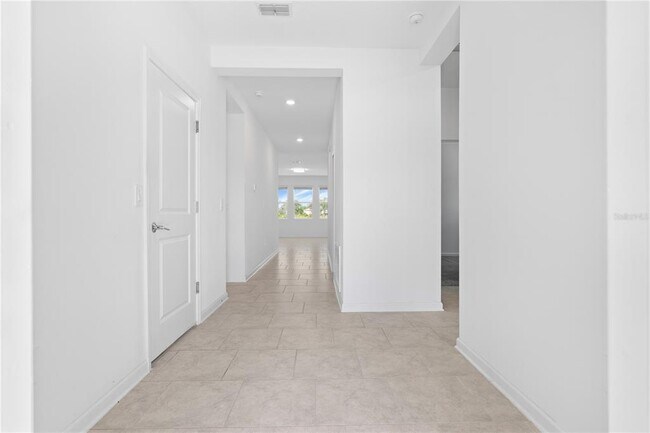 Building Photo - 1006 John Jacob Rd